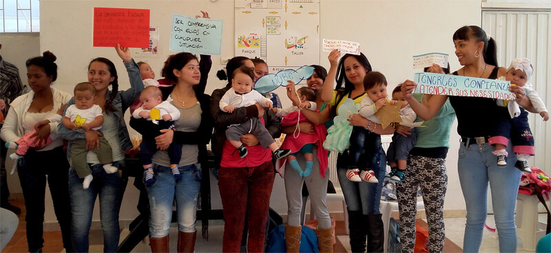 Grupo de la Fundación Arka durante uno de los talleres.